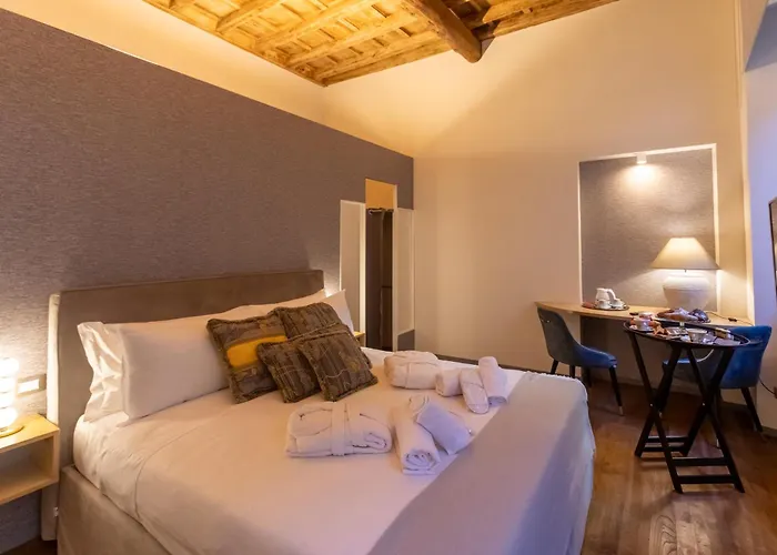 Гостевой дом Fontana Di Trevi Luxury 4*
