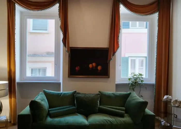 Гостевой дом Fontana Di Trevi Luxury 4*