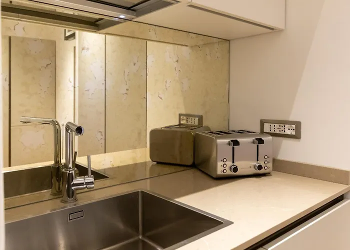 Гостевой дом Fontana Di Trevi Luxury Рим